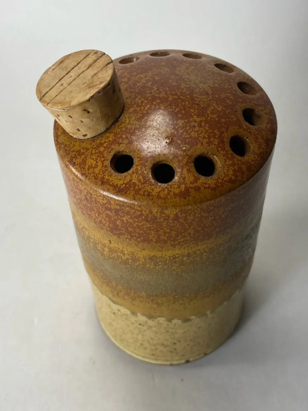 Studio Pottery Artist Signed Ellen Currans Ceramic Shaker Cork Stopper Oregon